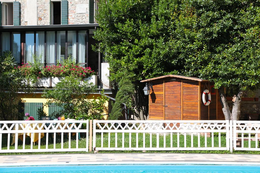 Hotel San Filis San Felice del Benaco Exteriör bild
