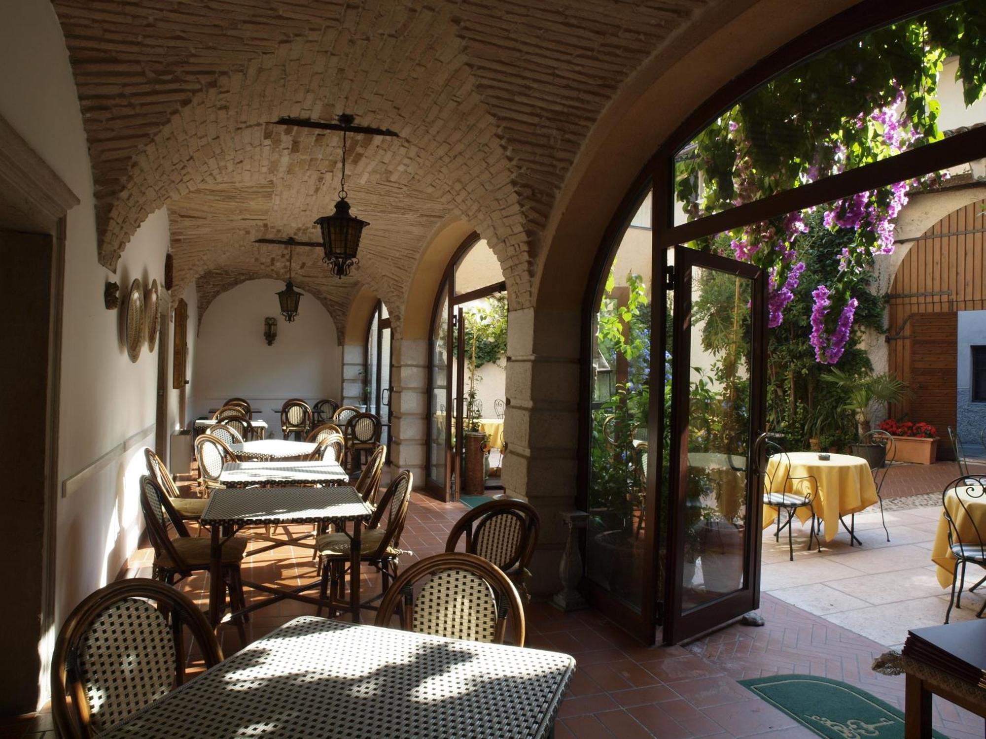 Hotel San Filis San Felice del Benaco Exteriör bild