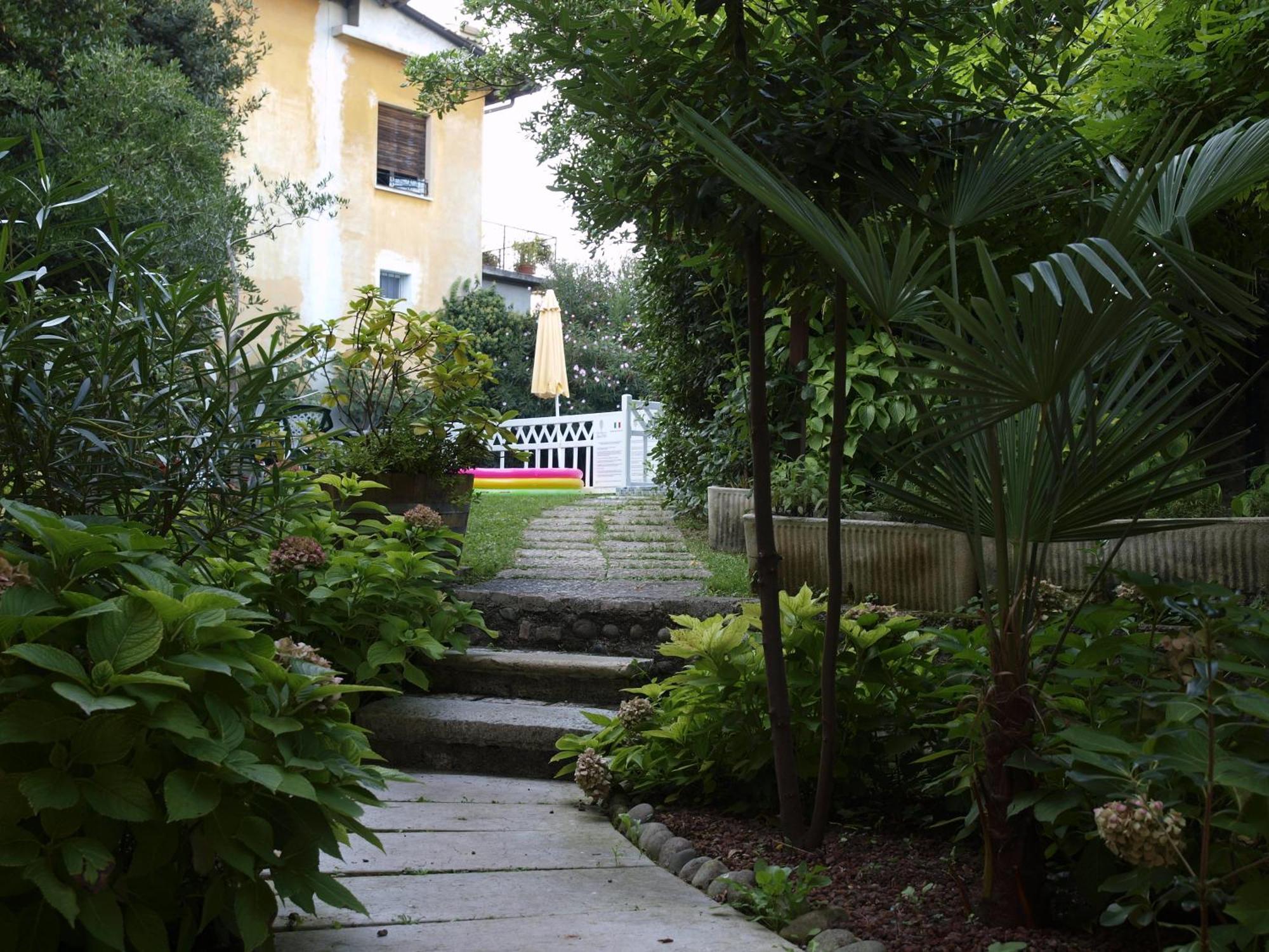 Hotel San Filis San Felice del Benaco Exteriör bild